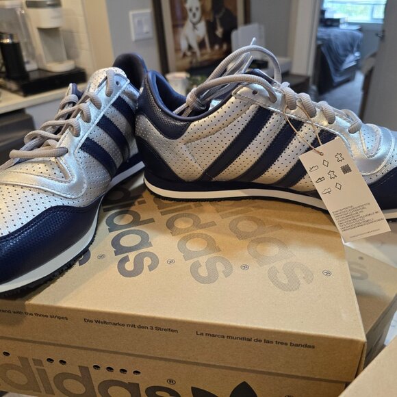 Adidas Originals Galaxy OG Silver Metallic/Night Indigo Shoes JR1614 MENS SZ 10 - Picture 2 of 14